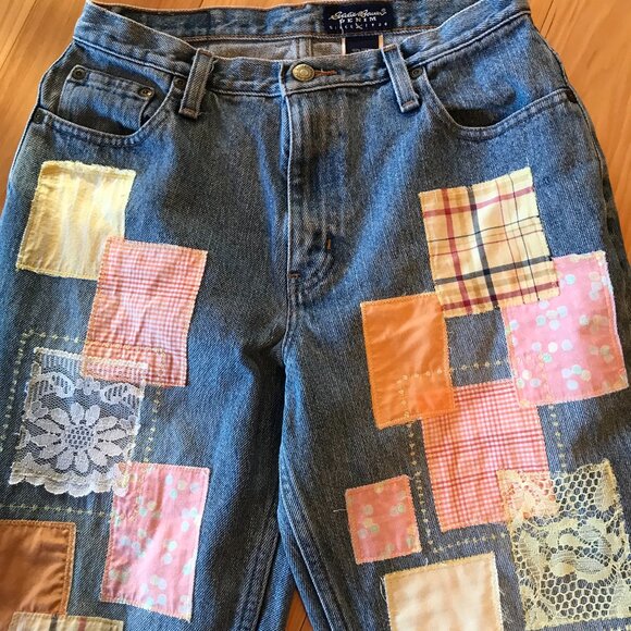Upcycled Patchwork Jeans: Women's Size 6 Hippie Pants, Pastel & Lace Patches - Picture 4 of 13